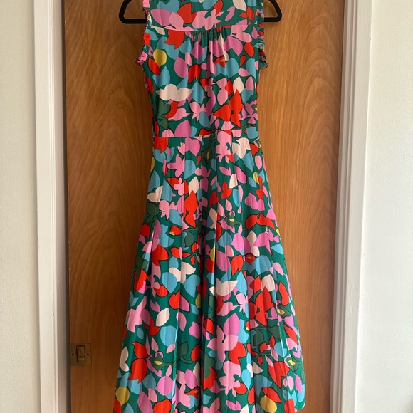 Beautiful Floral Pleated Dress! - Picture 2 of 2